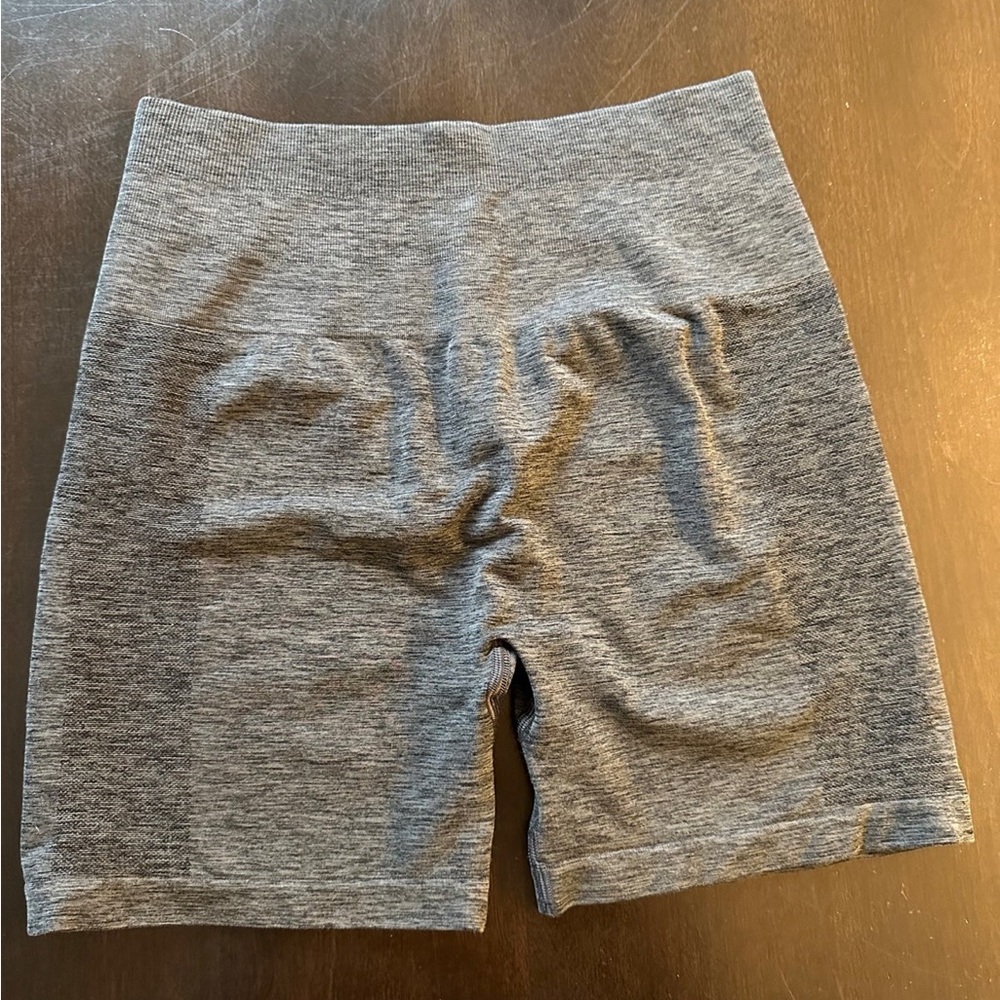 Alphalete amplify shorts